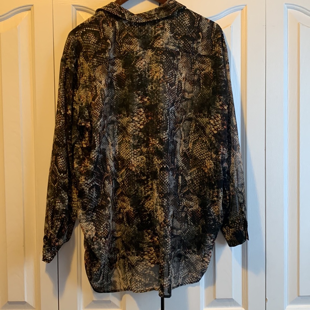 DEX Blouses - Picture 10 of 11